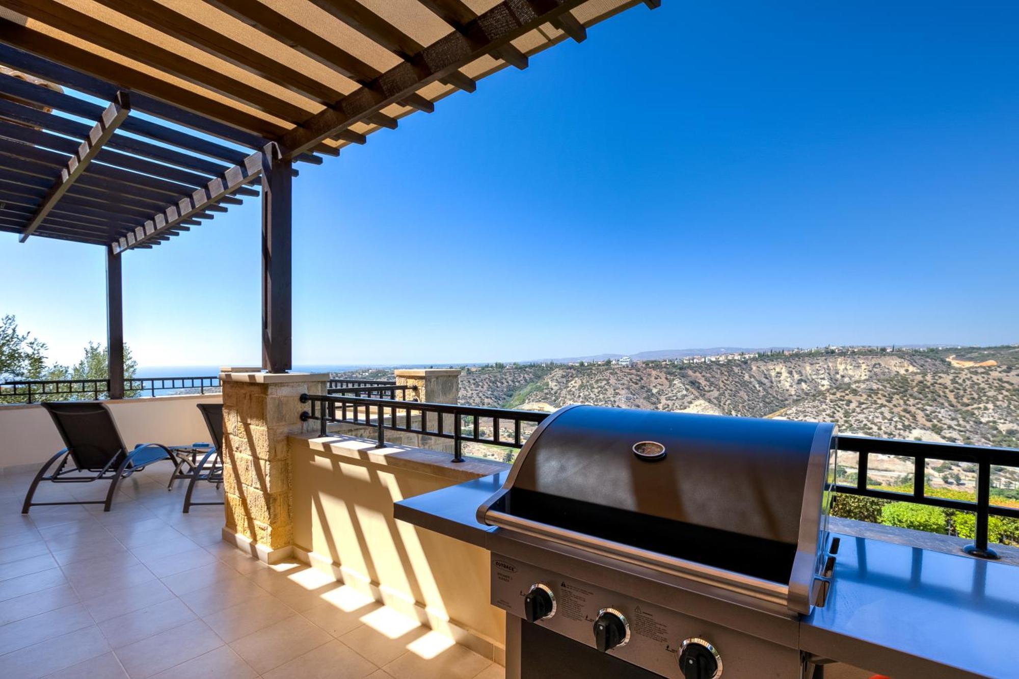 Fantastic Junior Villa Cz02 Salamis With Gorgeous Views, Aphrodite Hills Kouklia Exterior photo