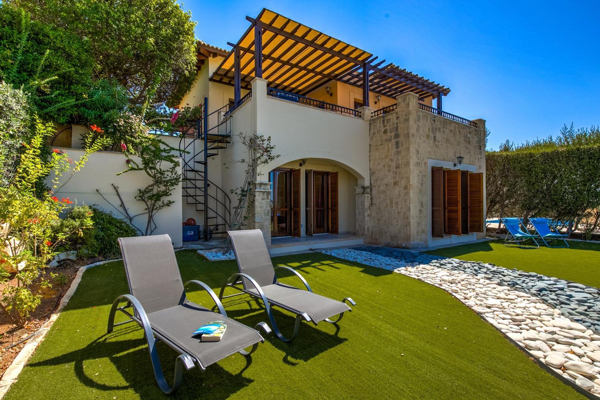 Fantastic Junior Villa Cz02 Salamis With Gorgeous Views, Aphrodite Hills Kouklia Exterior photo