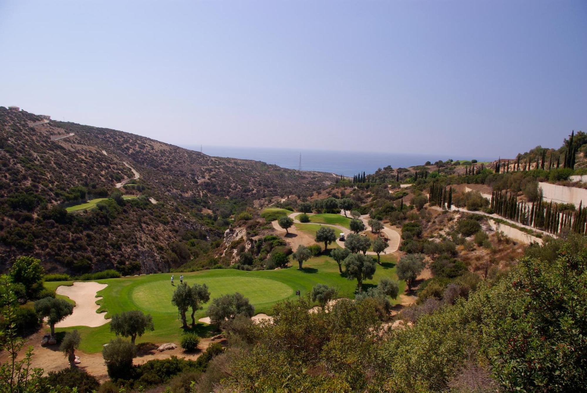 Fantastic Junior Villa Cz02 Salamis With Gorgeous Views, Aphrodite Hills Kouklia Exterior photo